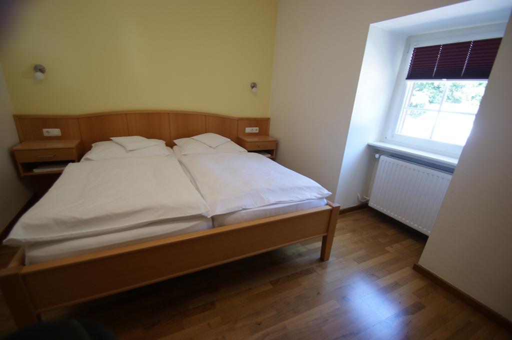 Bertricher Hof Hotel Garni Bad Bertrich Exterior foto